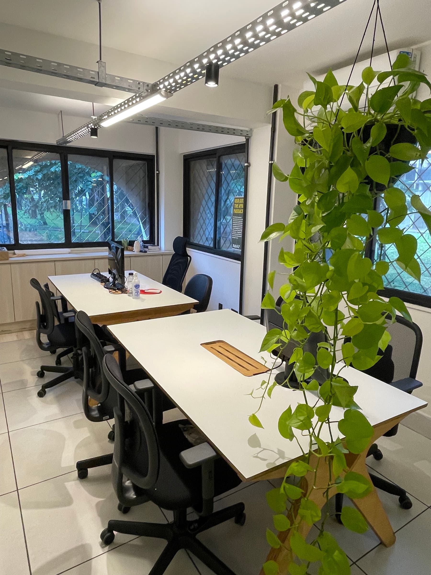 Sala privativa para times pequenos no Manifesto Coworking