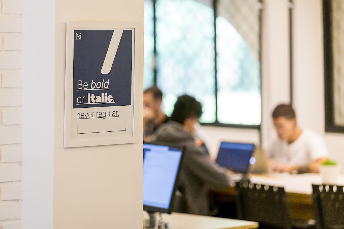 Sala de trabalho compartilhada